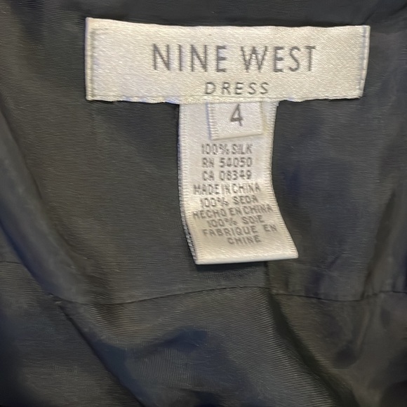 Vintage Nine West tiered silk cocktail dress - Picture 6 of 6